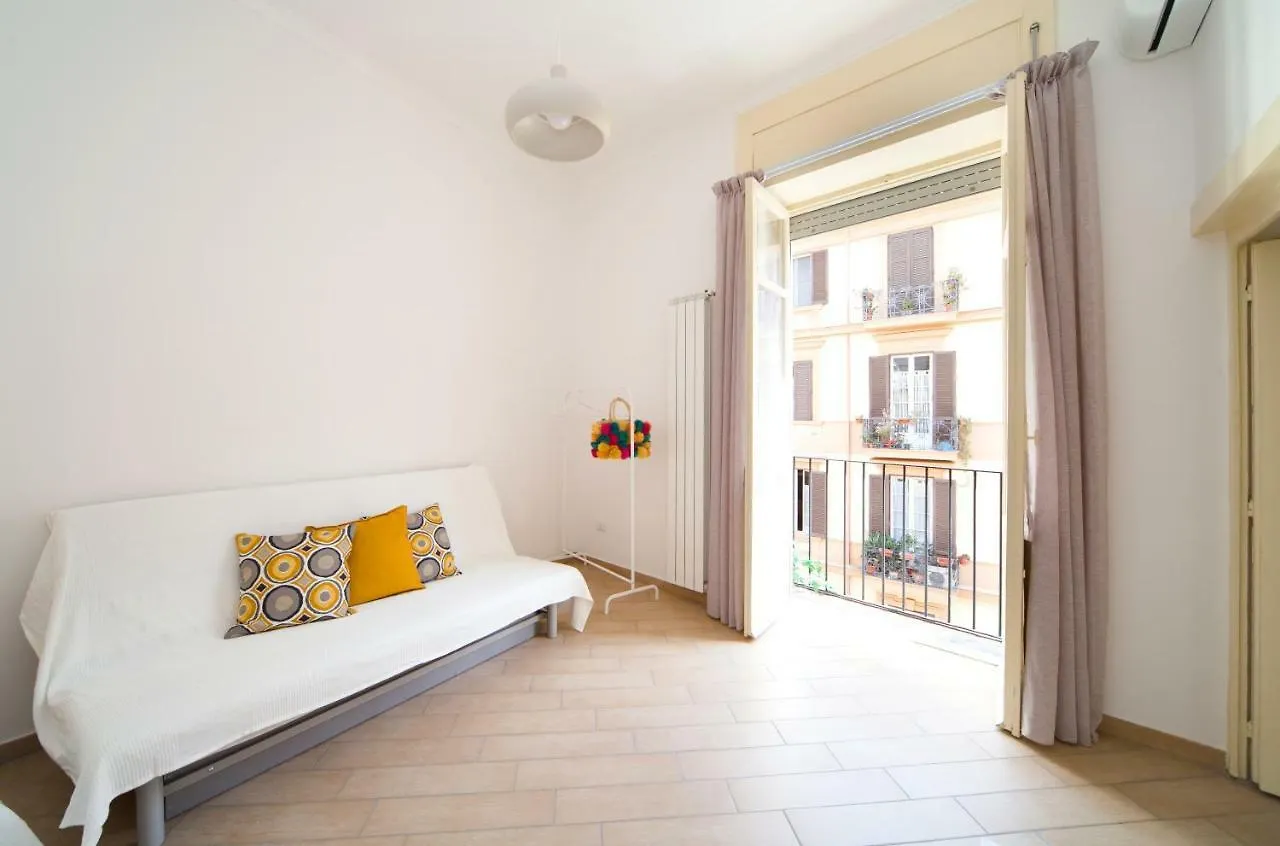 Tatil Evi Napoli Centro Suite - Duomo Apartment İtalya